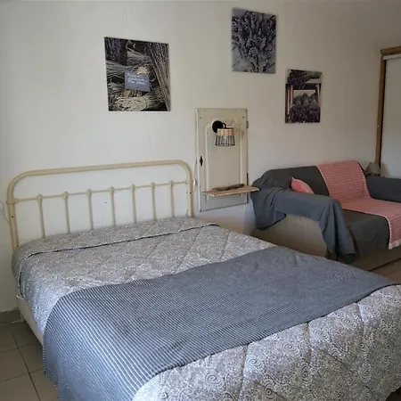 Avec Jardin A 6 Km Des Plages Apartment
